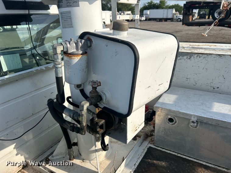 image for item EG0711 2008 Ford F450 Super Duty  bucket truck