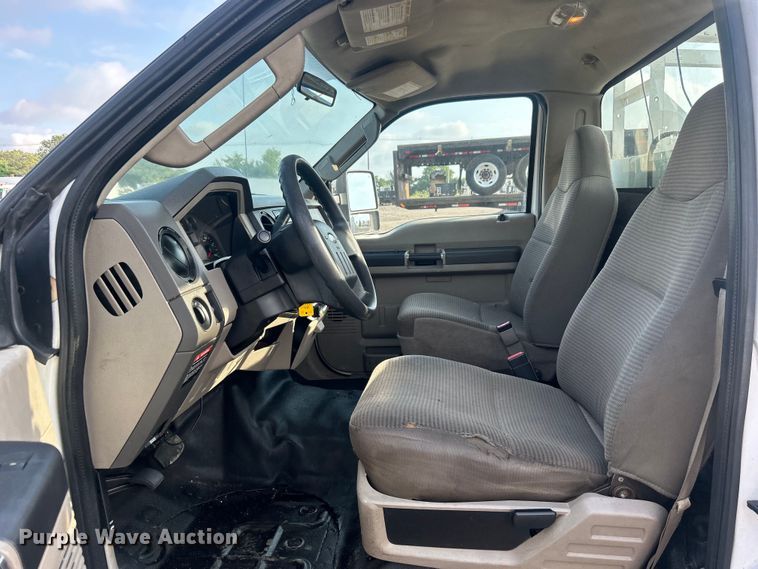 image for item EG0711 2008 Ford F450 Super Duty  bucket truck