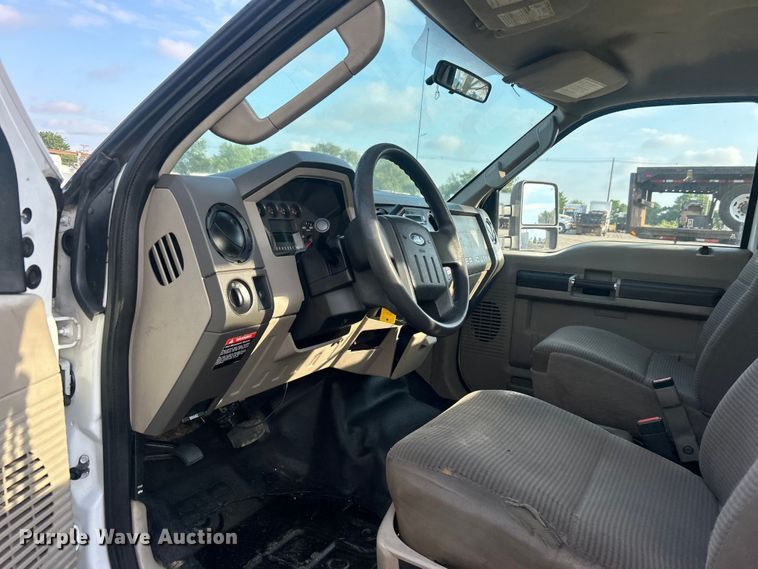 image for item EG0711 2008 Ford F450 Super Duty  bucket truck