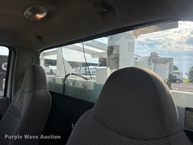 image for item EG0711 2008 Ford F450 Super Duty  bucket truck