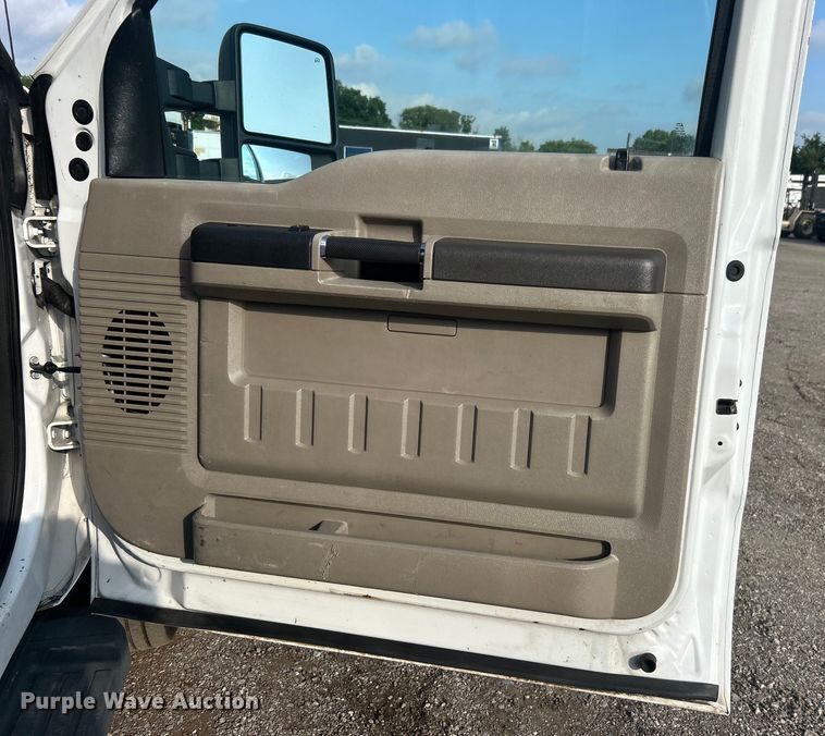 image for item EG0711 2008 Ford F450 Super Duty  bucket truck