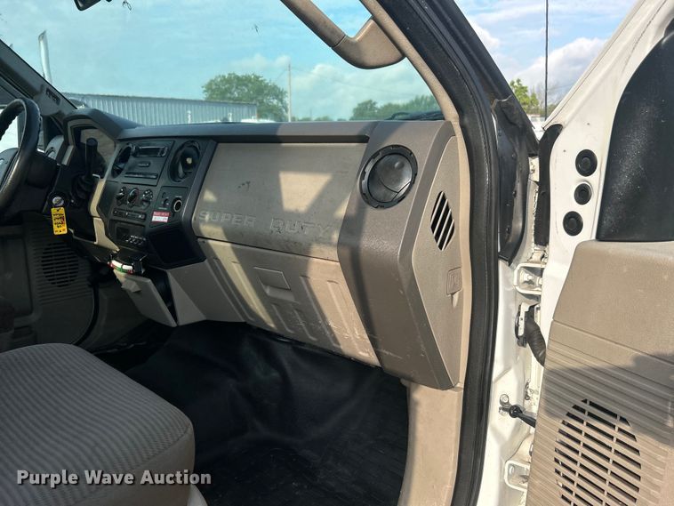 image for item EG0711 2008 Ford F450 Super Duty  bucket truck