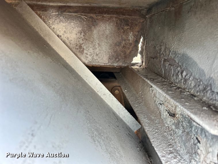 image for item EG0721 2011 Ford F450 Super Duty  bucket truck