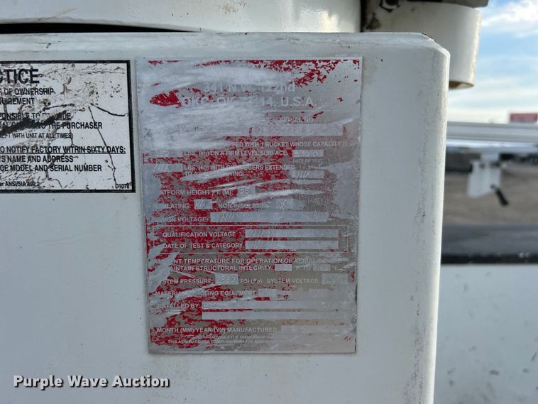 image for item EG0721 2011 Ford F450 Super Duty  bucket truck