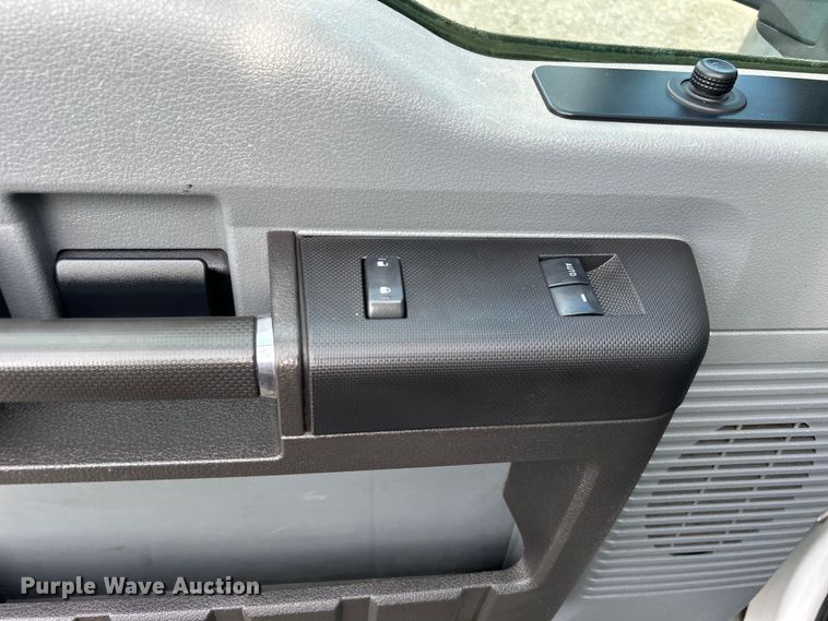 image for item EG0721 2011 Ford F450 Super Duty  bucket truck