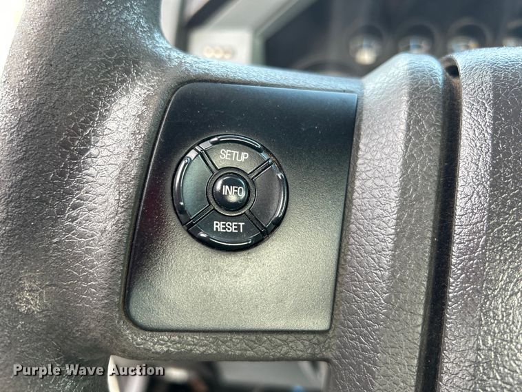 image for item EG0721 2011 Ford F450 Super Duty  bucket truck