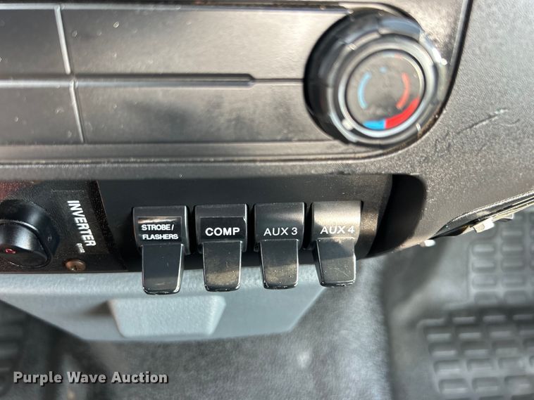 image for item EG0721 2011 Ford F450 Super Duty  bucket truck