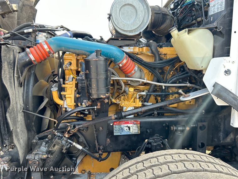 image for item EG0722 2005 Kenworth T800 vacuum truck