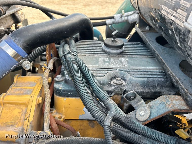 image for item EG0722 2005 Kenworth T800 vacuum truck