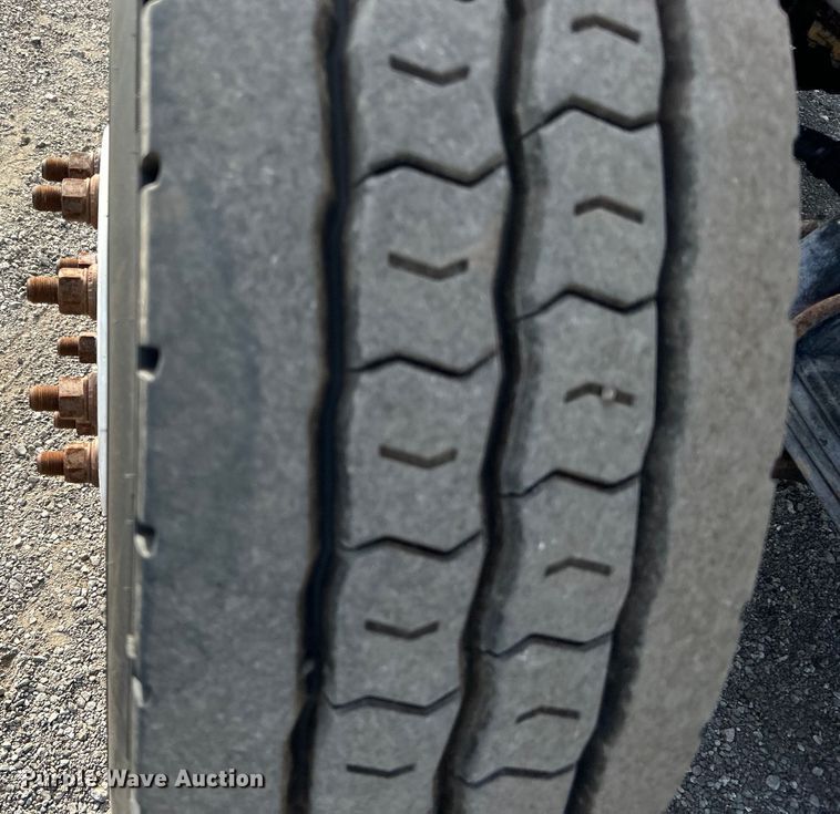 image for item EG0722 2005 Kenworth T800 vacuum truck