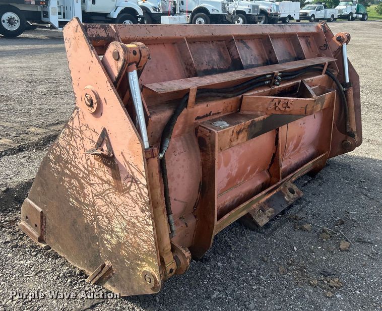 image for item EG0724 Dymax 3662D1 four-in-one bucket