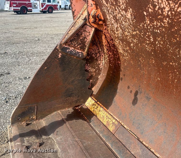 image for item EG0724 Dymax 3662D1 four-in-one bucket