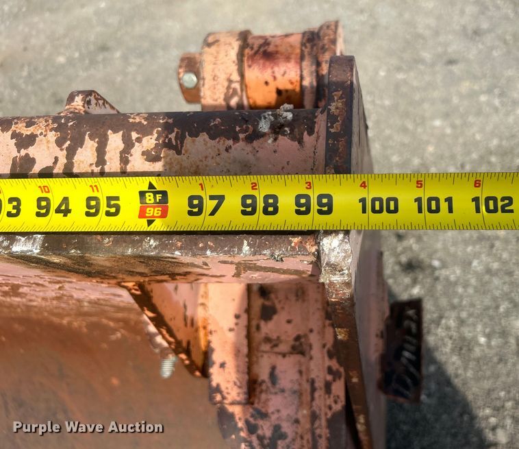 image for item EG0724 Dymax 3662D1 four-in-one bucket