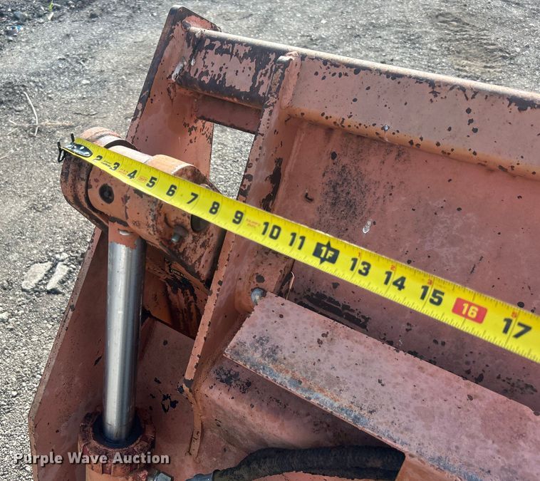 image for item EG0724 Dymax 3662D1 four-in-one bucket