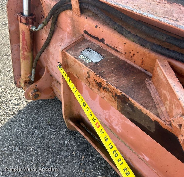 image for item EG0724 Dymax 3662D1 four-in-one bucket