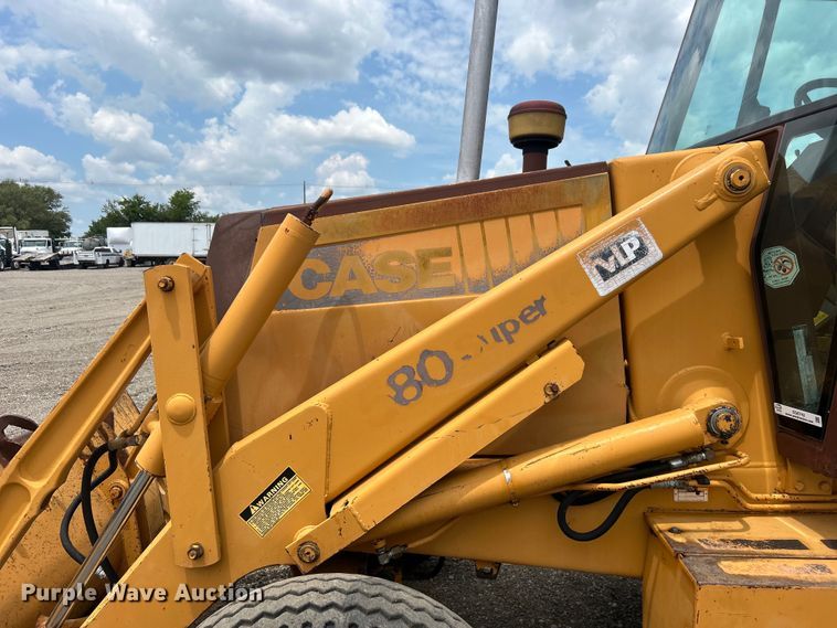 image for item EG0743 1991 Case 580 Super K backhoe