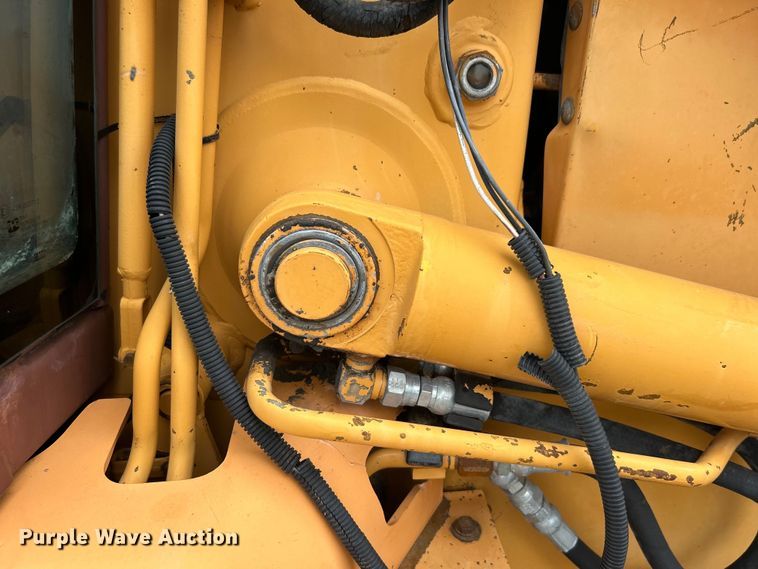 image for item EG0743 1991 Case 580 Super K backhoe