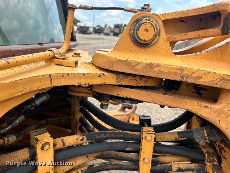 image for item EG0743 1991 Case 580 Super K backhoe