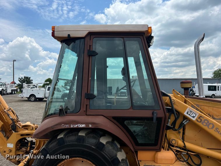 image for item EG0743 1991 Case 580 Super K backhoe