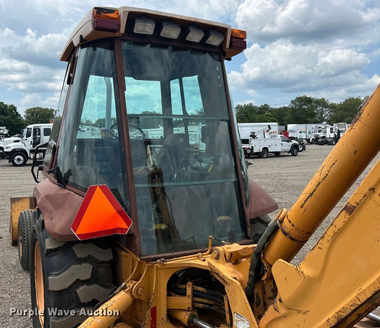 image for item EG0743 1991 Case 580 Super K backhoe