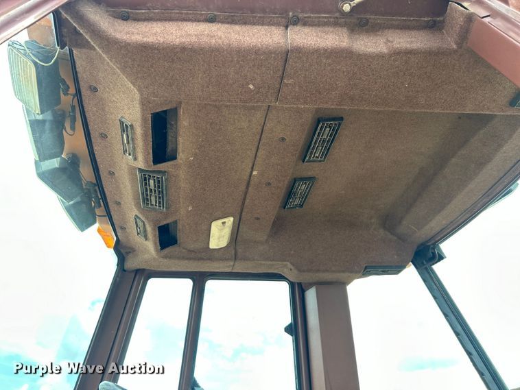 image for item EG0743 1991 Case 580 Super K backhoe