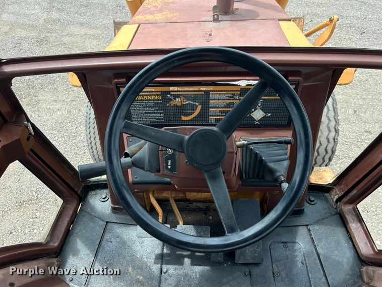 image for item EG0743 1991 Case 580 Super K backhoe