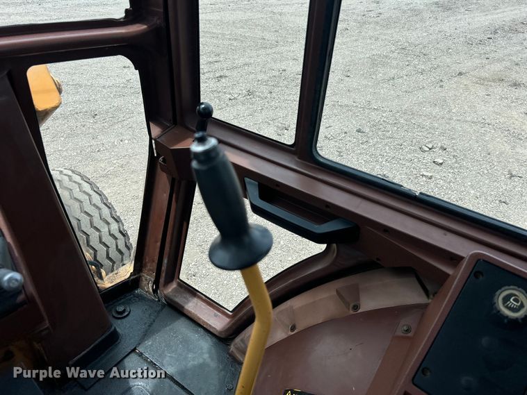 image for item EG0743 1991 Case 580 Super K backhoe