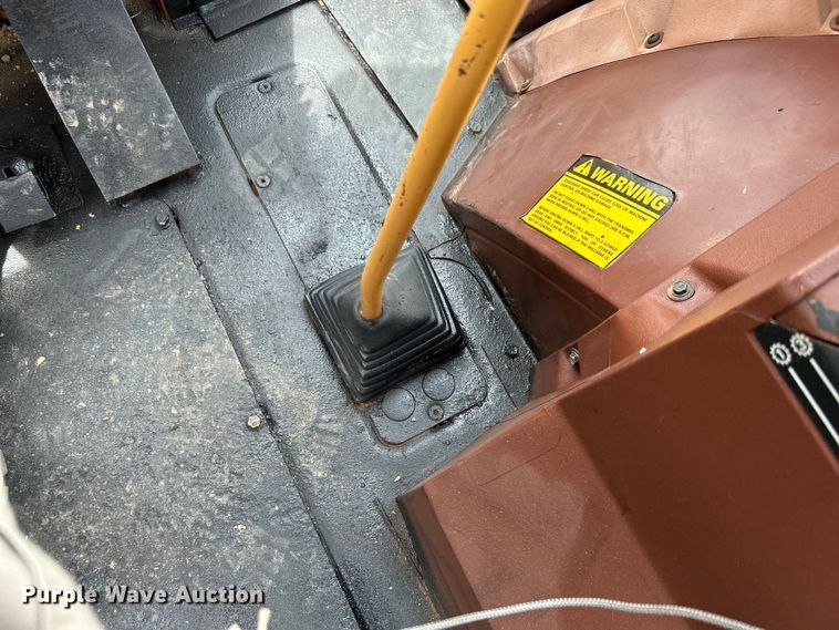 image for item EG0743 1991 Case 580 Super K backhoe