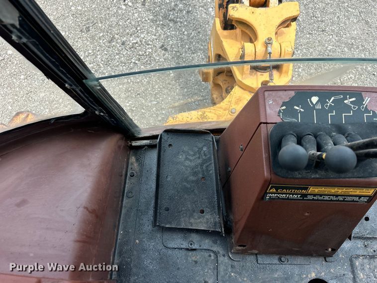 image for item EG0743 1991 Case 580 Super K backhoe