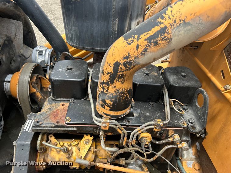 image for item EG0743 1991 Case 580 Super K backhoe