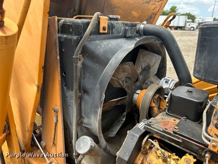 image for item EG0743 1991 Case 580 Super K backhoe