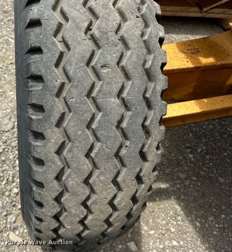 image for item EG0743 1991 Case 580 Super K backhoe