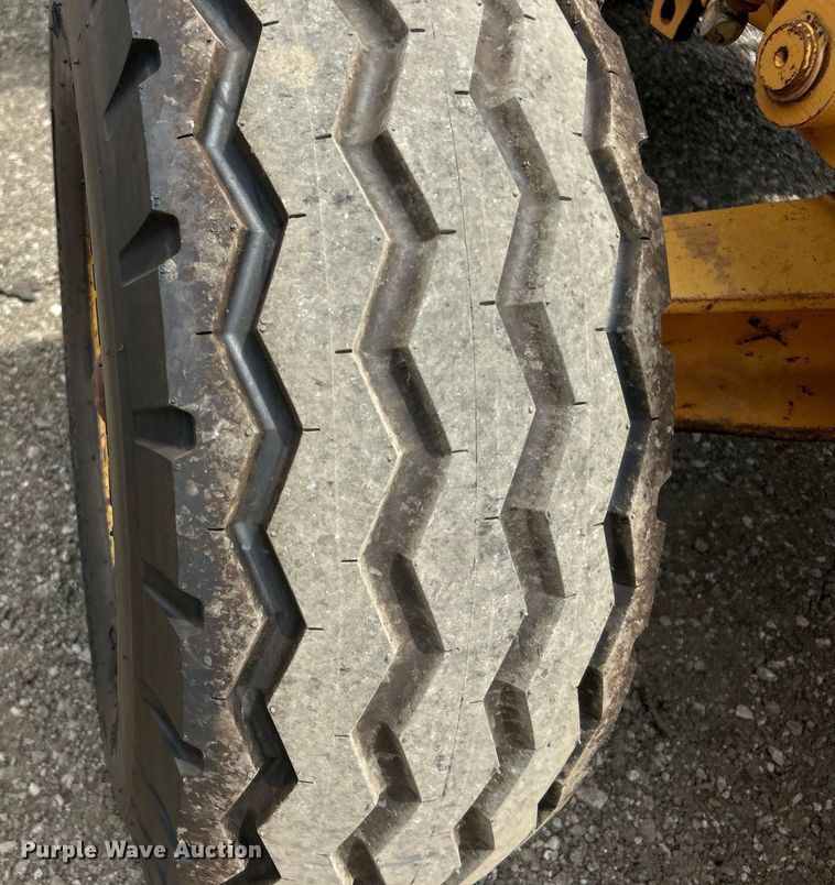 image for item EG0743 1991 Case 580 Super K backhoe