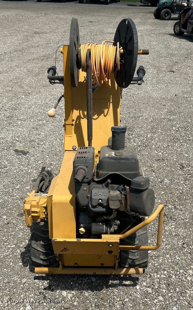 image for item EG0746 1999 Vermeer  LM11 cable plow