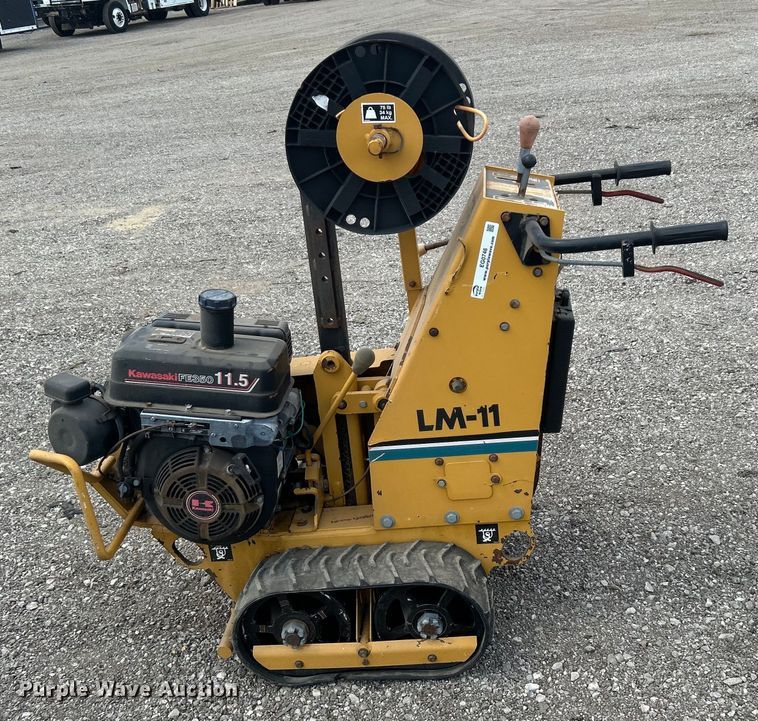 image for item EG0746 1999 Vermeer  LM11 cable plow