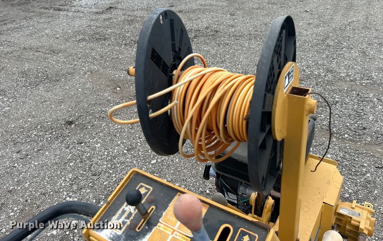 image for item EG0746 1999 Vermeer  LM11 cable plow