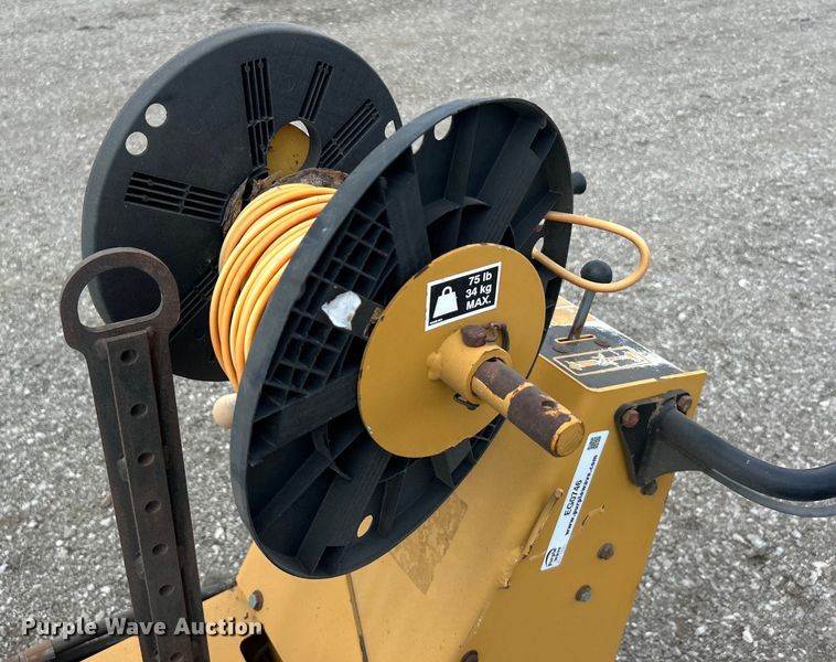 image for item EG0746 1999 Vermeer  LM11 cable plow