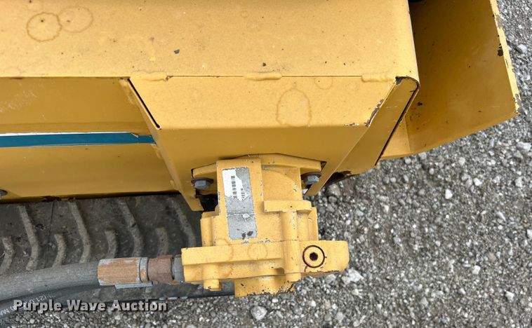 image for item EG0746 1999 Vermeer  LM11 cable plow