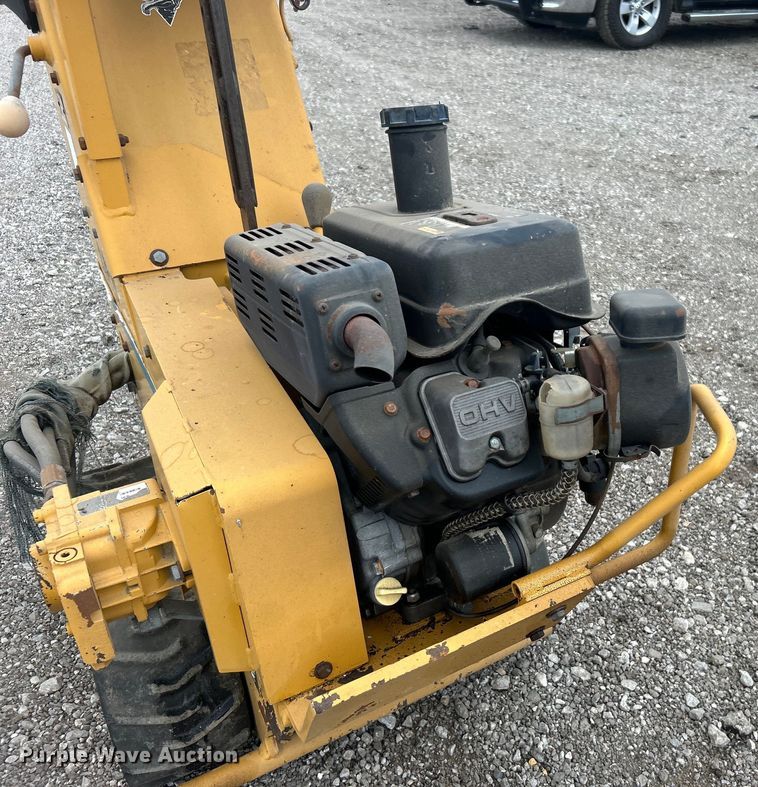 image for item EG0746 1999 Vermeer  LM11 cable plow