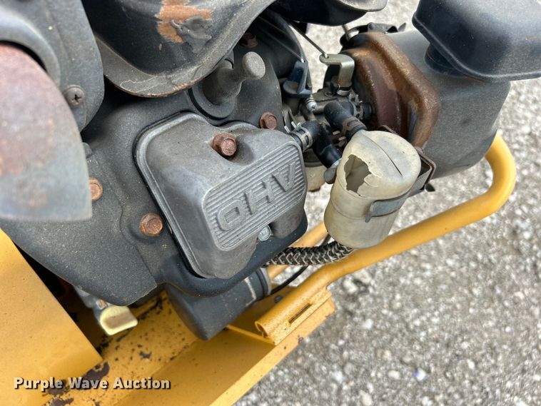 image for item EG0746 1999 Vermeer  LM11 cable plow