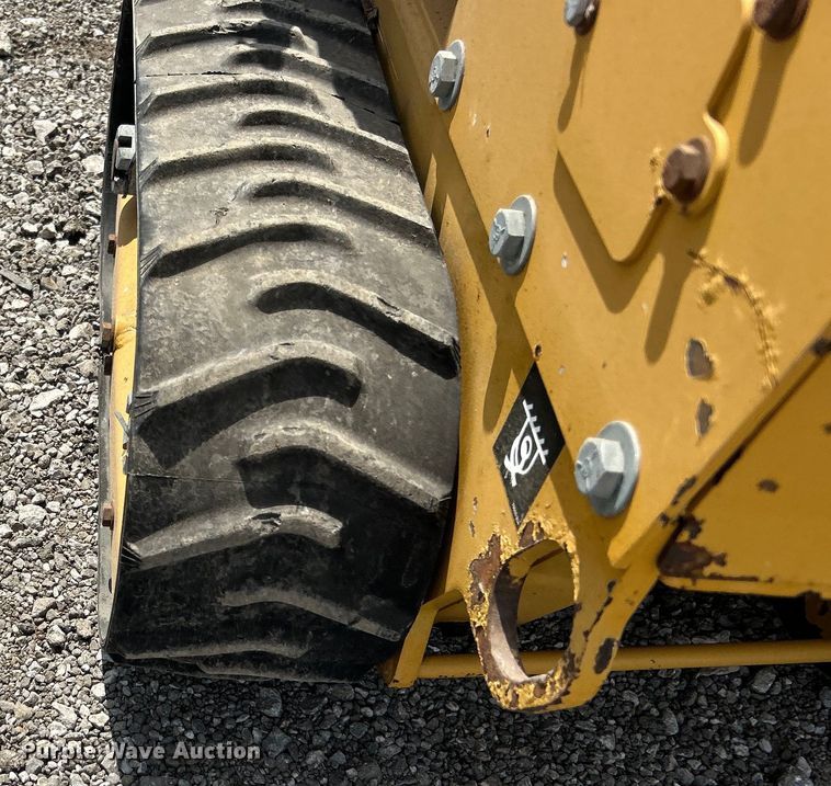 image for item EG0746 1999 Vermeer  LM11 cable plow