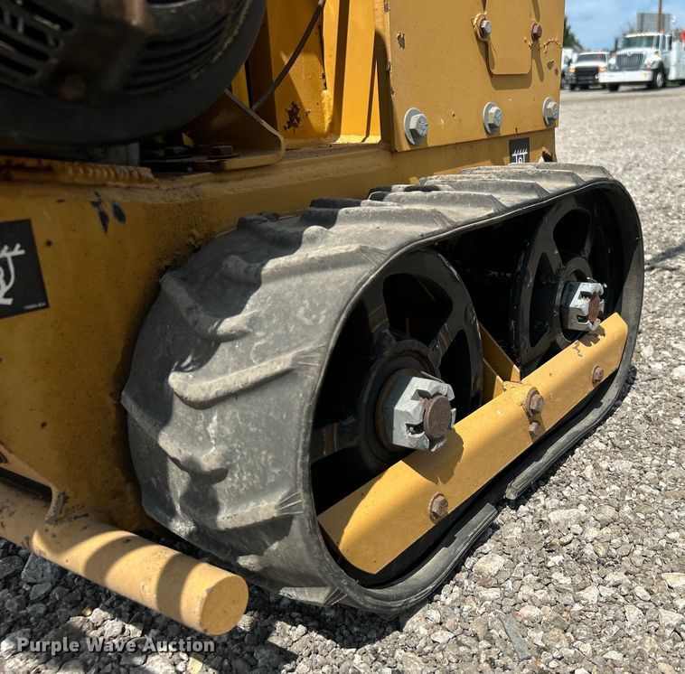 image for item EG0746 1999 Vermeer  LM11 cable plow