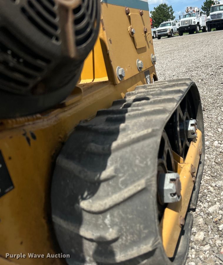 image for item EG0746 1999 Vermeer  LM11 cable plow