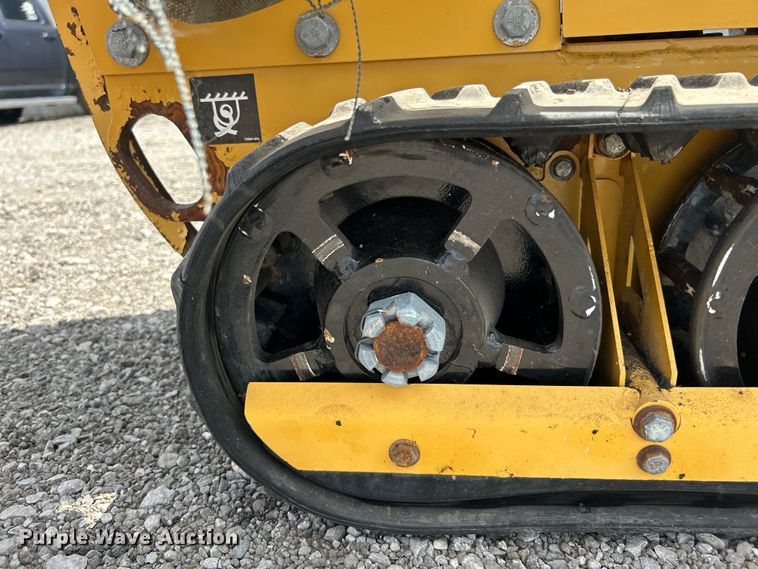 image for item EG0746 1999 Vermeer  LM11 cable plow