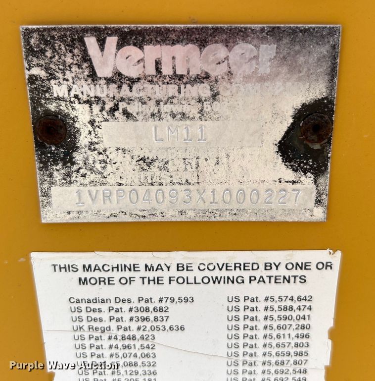 image for item EG0746 1999 Vermeer  LM11 cable plow