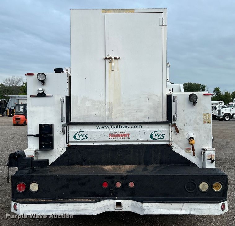 image for item EG0756 2008 Ford F750 Super Duty  utility / service truck