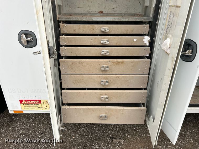 image for item EG0756 2008 Ford F750 Super Duty  utility / service truck