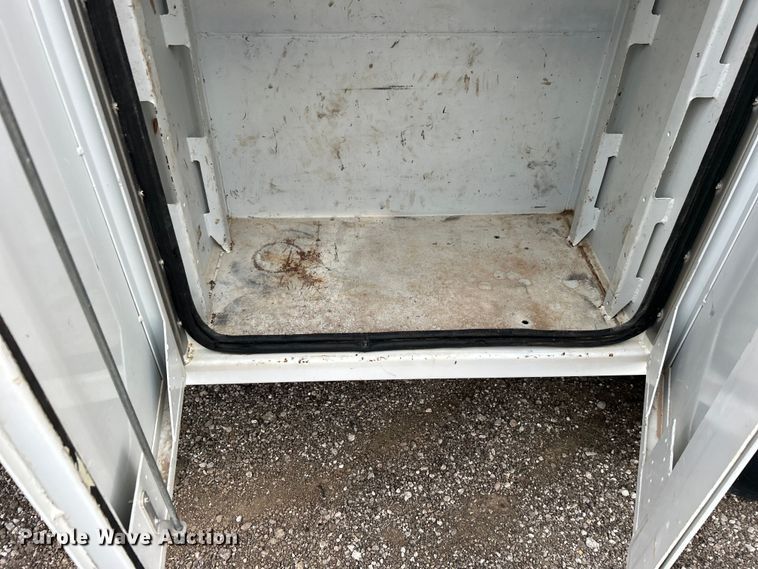 image for item EG0756 2008 Ford F750 Super Duty  utility / service truck