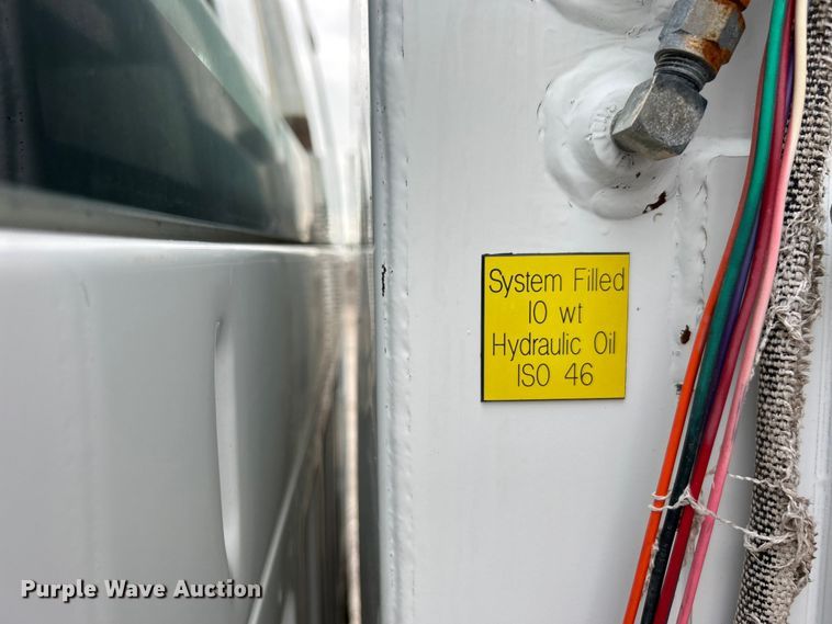 image for item EG0756 2008 Ford F750 Super Duty  utility / service truck