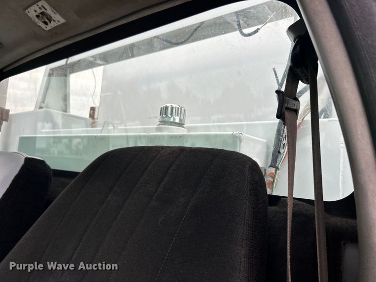 image for item EG0756 2008 Ford F750 Super Duty  utility / service truck